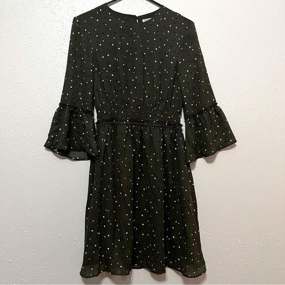 H&M Dresses & Skirts - H&M Bell Sleeve Dress